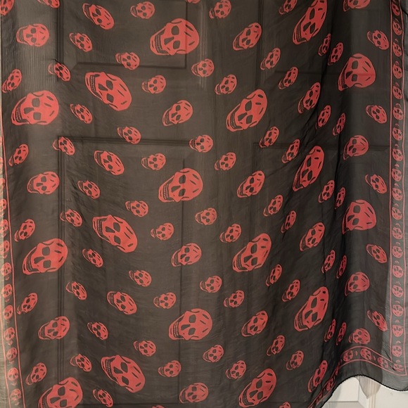 Alexander McQueen Scarf - Picture 5 of 7